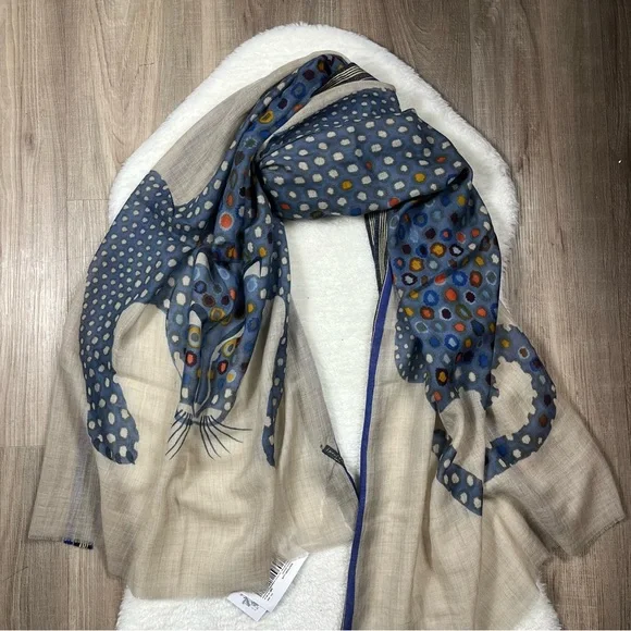 Inouitoosh Tiger wool cashmere scarf - Picture 3 of 4